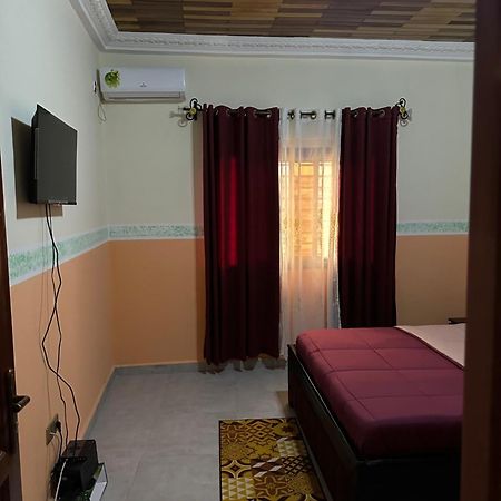 Residence Timo Яунде Экстерьер фото